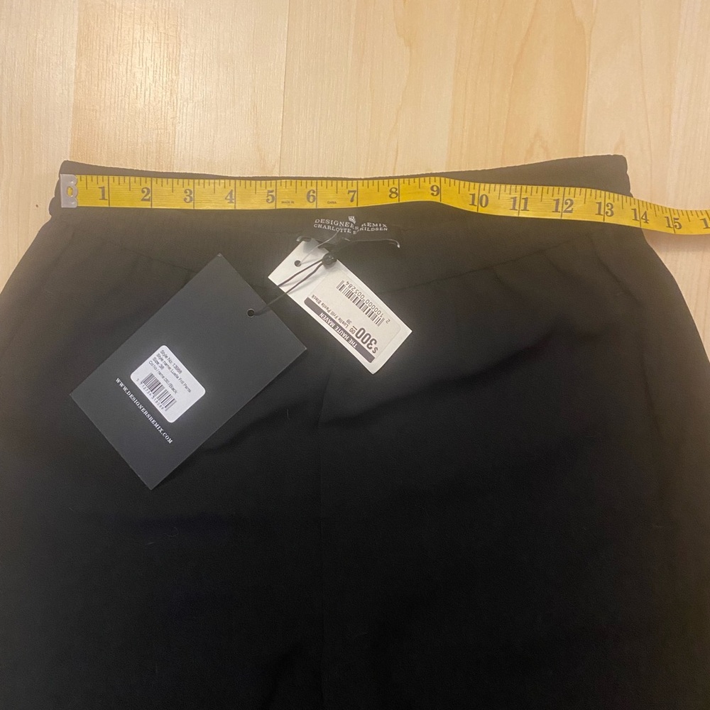 Black Ruffle Hem Pants - Picture 6 of 10